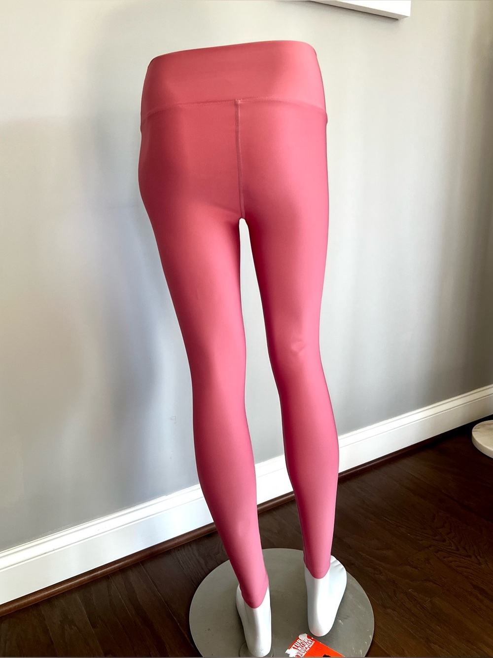 Peloton Solid Flex Show Up Leggings - Picture 6 of 7